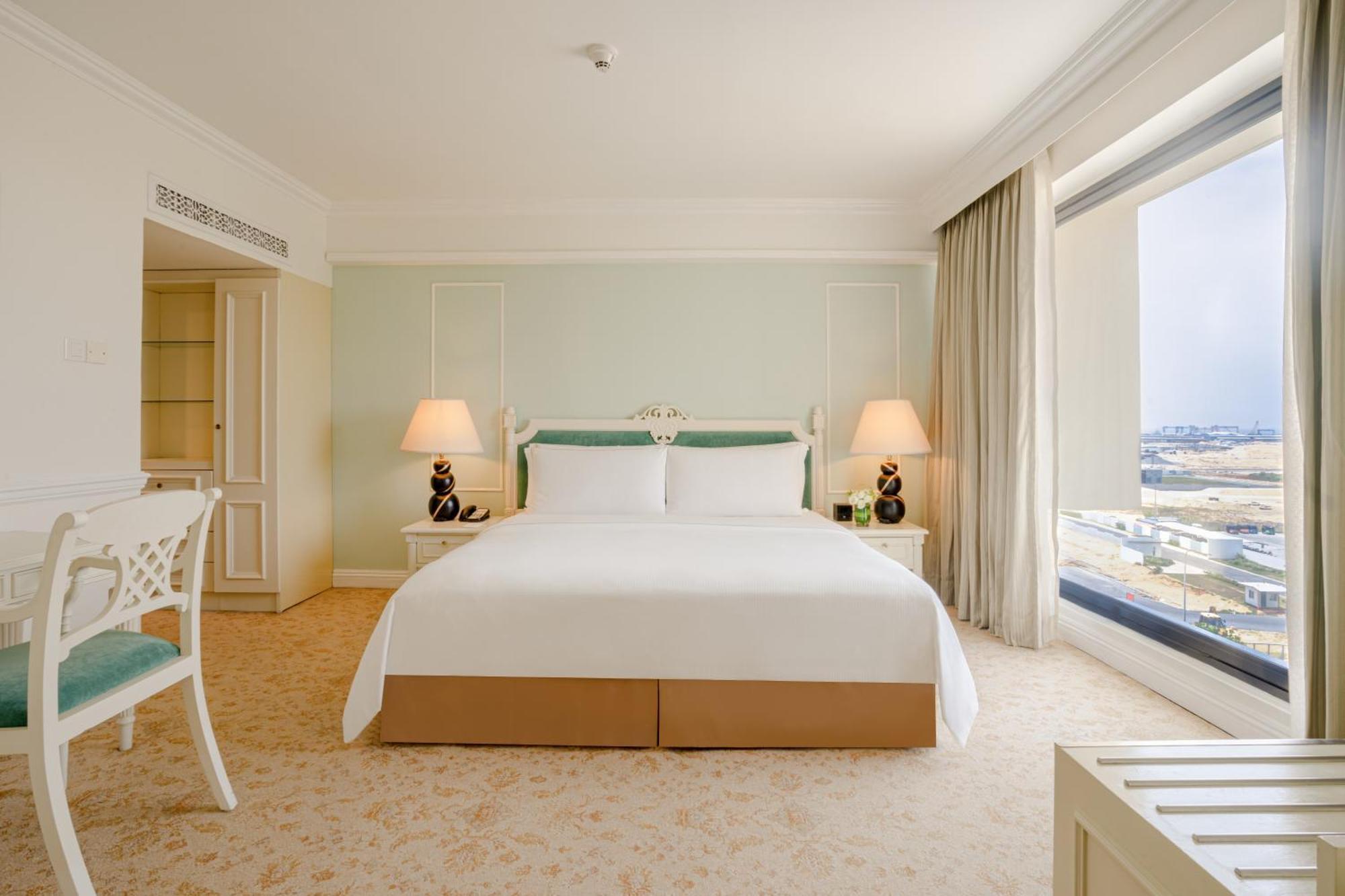 The Kingsbury Hotel 5*